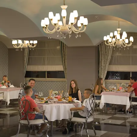 Complex Royal Alhambra Palace 5*